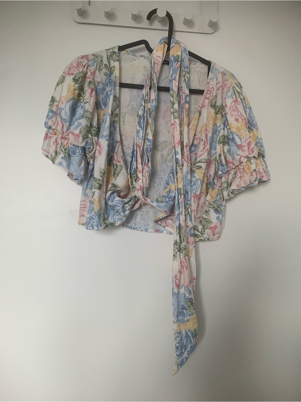 Linen Blended Floral Wrap Crop Top